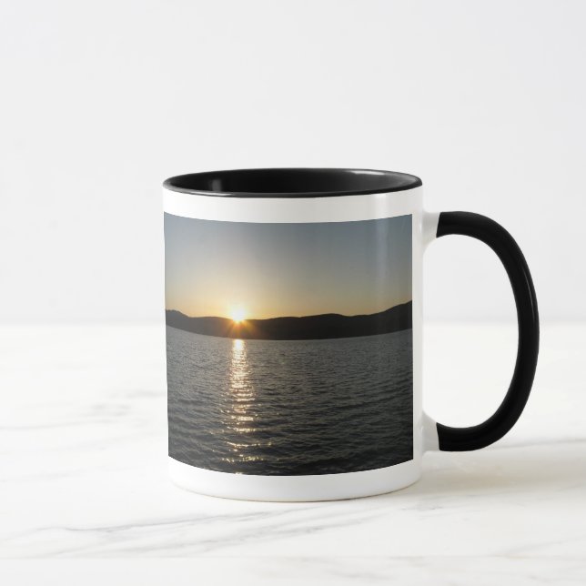 Tasse Coucher de soleil sur le lac Onota : horizontal (Droite)