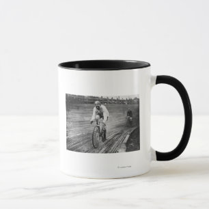 Tasse Coureur de bicyclette à la course de six jours de