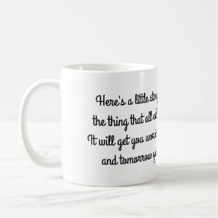 Tasse courte de poème pour le café de matin