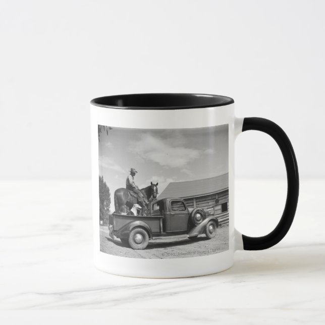 Tasse Cowboy avec le cheval dans un camion (Droite)