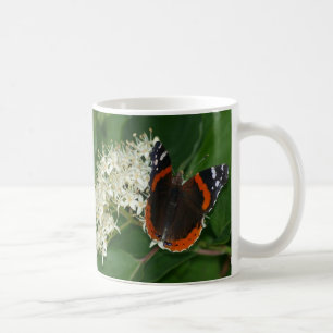 Tasse d'amiral rouge papillon
