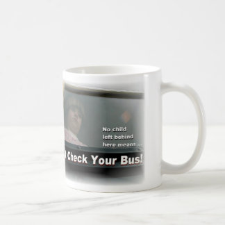 Tasse d'autobus scolaire de contrôle de courrier
