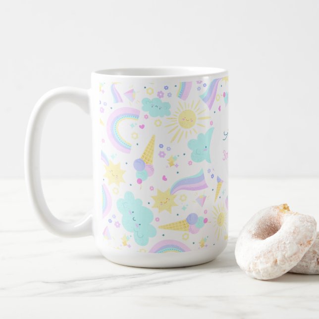 Tasse de 3ème anniversaire avec une licorne drôle. (Avec donut)