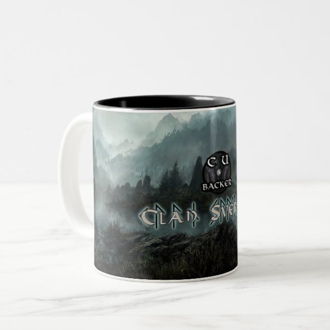 Tasse de "appui de CU" de Sverker de clan (Devant gauche)