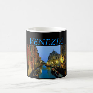 Tasse de bleu de Venise