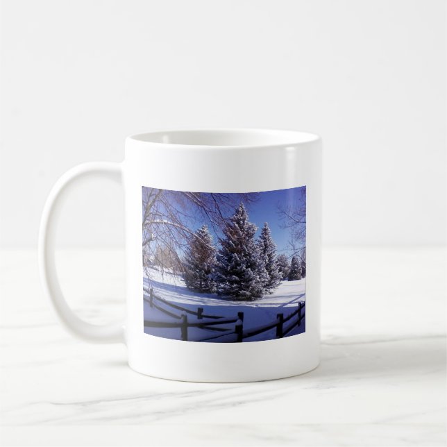Tasse de cacao de scène d'hiver (Gauche)
