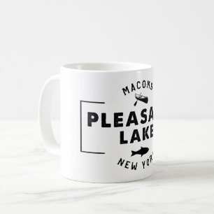 Tasse de café agréable de lac