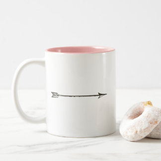 Tasse de café argentée de flèche