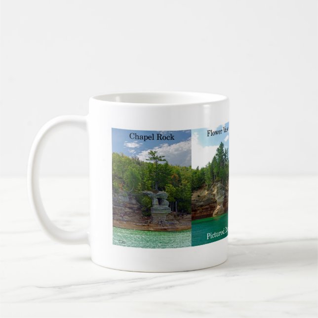 Tasse de café au bord du lac nationale décrite de (Gauche)