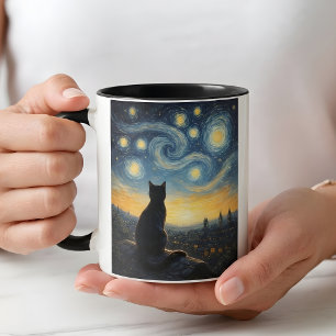 Tasse de café avec chat noir fantaisiste et ciel t