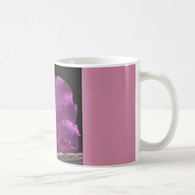 tasse de café avec la fleur pourpre (Droite)