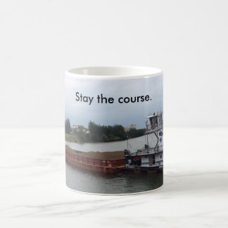Tasse de café avec le bateau et la péniche--restez