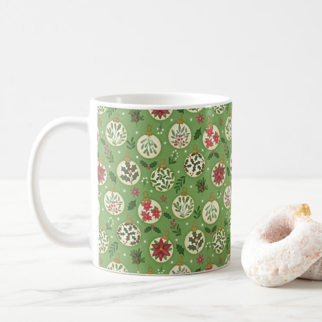 Tasse de café avec ornement de Noël dessiné à la m (Avec donut)