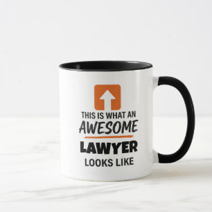 Tasse de café avec typographie personnalisée pour