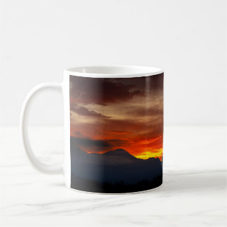 Tasse de café coucher de soleil