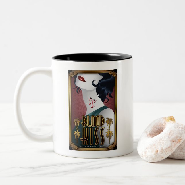 Tasse de café de baiser de sang avec les deux (Avec donut)