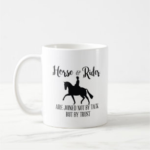 Tasse de café de cheval réunis non par tac mais pa