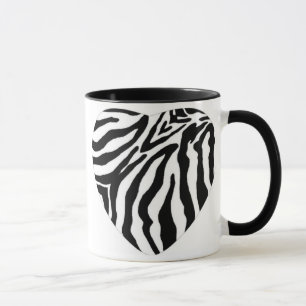 Tasse de café de coeur d'impression de zèbre