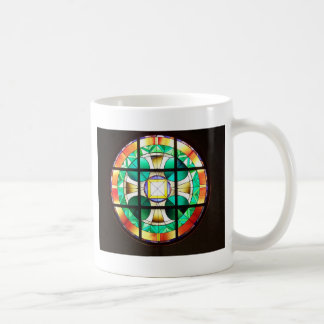 Tasse de café de fenêtre rose