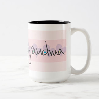 Tasse de café de grand-maman avec des coeurs