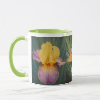 Tasse de café de jardin d'iris