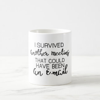 Tasse de café de professeur d'affaire louche