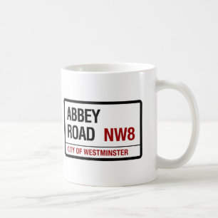 Tasse de café de route d'abbaye