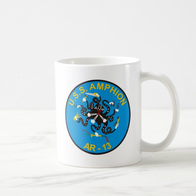 Tasse de café des insignes du bateau d'USS Amphion (Droite)