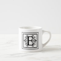 Tasse de café express de monogramme de la lettre E