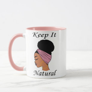 Tasse de café - femme de couleur avec les cheveux