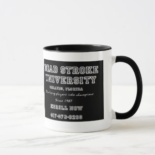 Tasse de café focalisée et courageuse