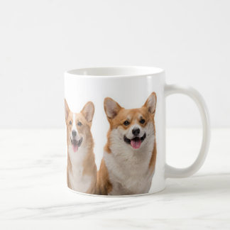 Tasse de café heureuse de corgi