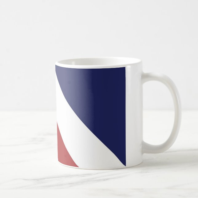 Tasse de café maximale rouge de drapeau (Droite)