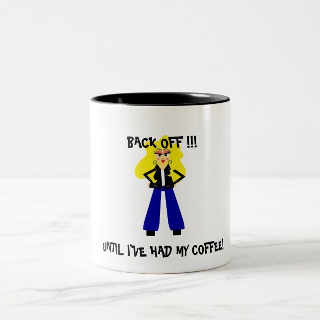 Tasse de café mignonne de fille de bande dessinée (Centre)