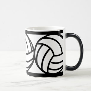 Tasse de café noire et blanche de volleyball