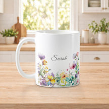 Tasse de café personnalisée avec fleurs à l'aquare