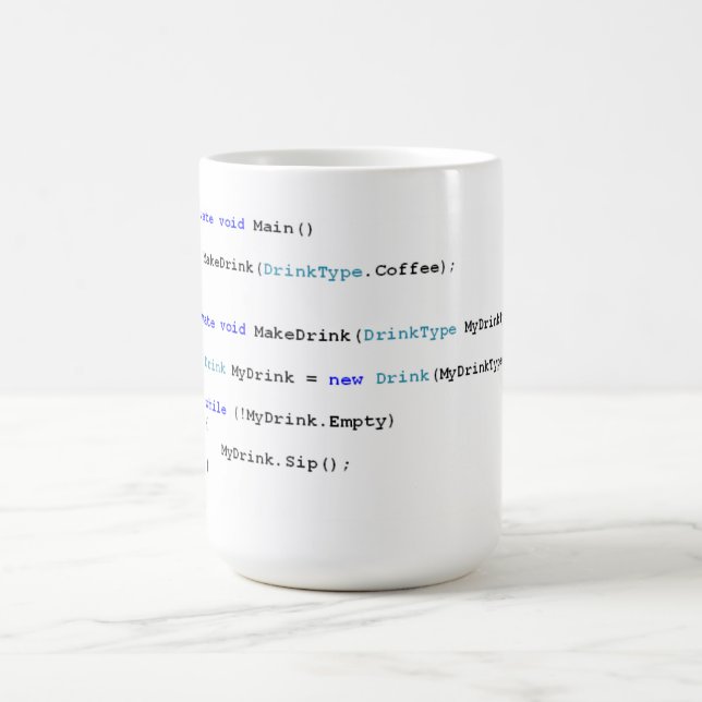 Tasse de café pointue de programmeurs de C (Centre)