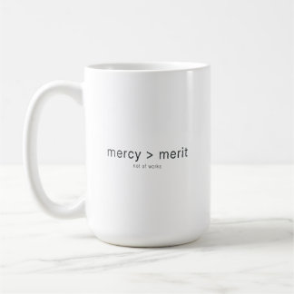 Tasse de café pour les croyants en la miséricorde
