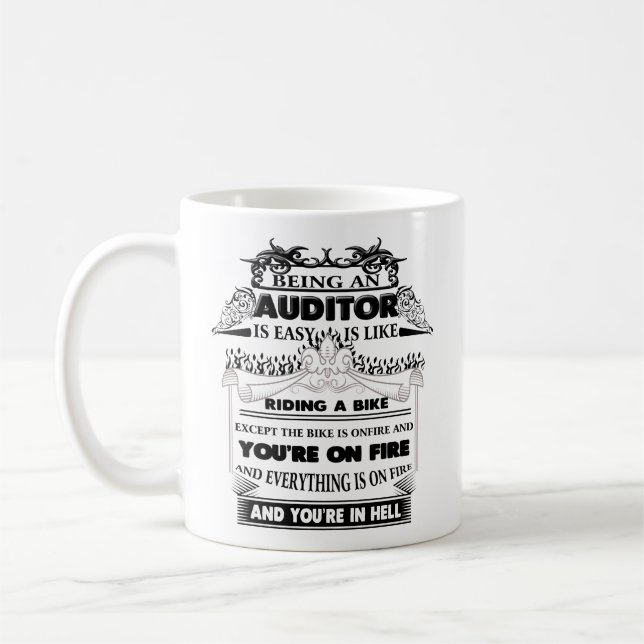 Tasse de commissaire aux comptes, tasse de café de (Gauche)