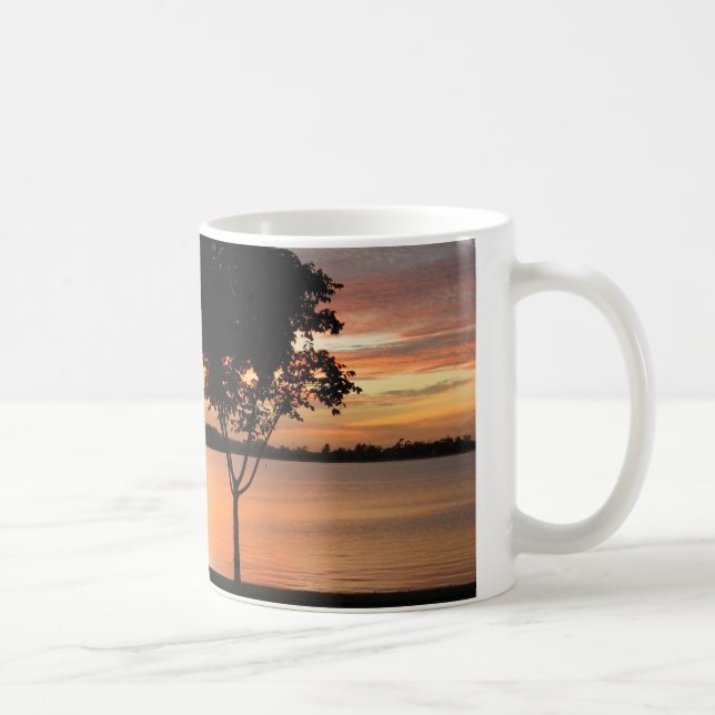 Tasse de coucher du soleil d'Osborne de lac (Droite)
