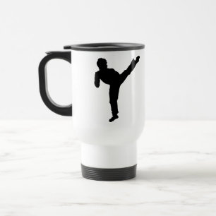 Tasse de coup-de-pied de karaté
