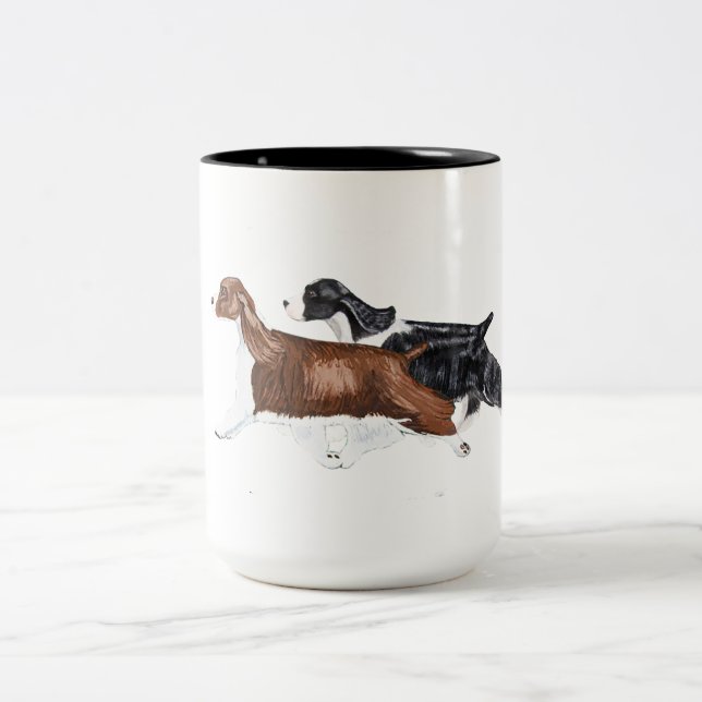 Tasse de deux épagneuls de springer anglais (Centre)