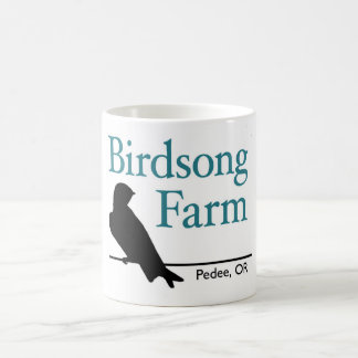 Tasse de ferme de chant d'oiseau - hirondelle
