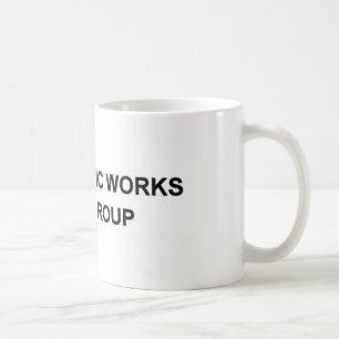 Tasse de groupe de travaux publics avec le grand