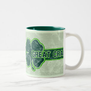 Tasse de grunge de shamrock de grand Craic du ` de