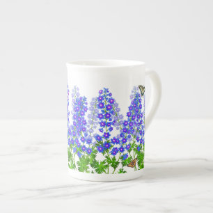 Tasse de jardin de papillon de pied-d'alouette de