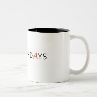 Tasse de JOURS de VAISSEAU SPATIAL