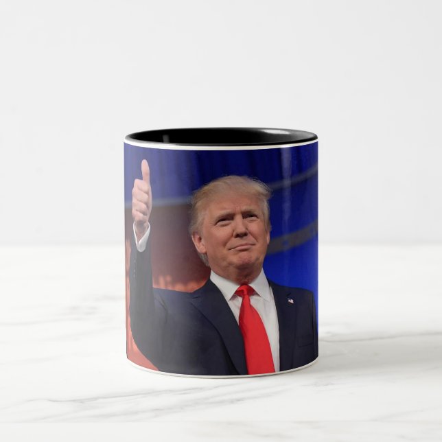Tasse de l'élection 2016 de Donald Trump (Centre)