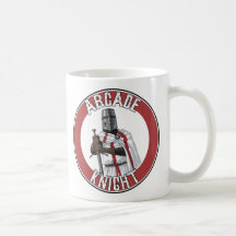 Tasse de logo de chevalier d'arcade