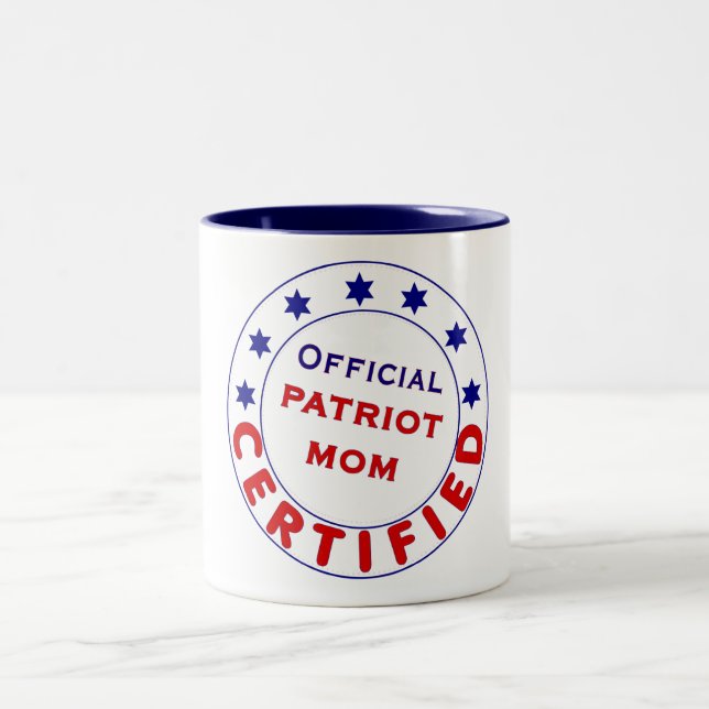 Tasse de maman de patriote certifiée par (Centre)